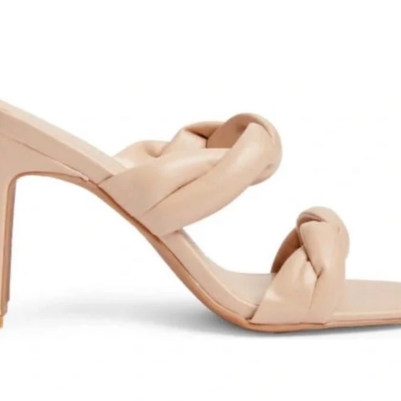 Twist heeled sandal - Picture 2 of 3